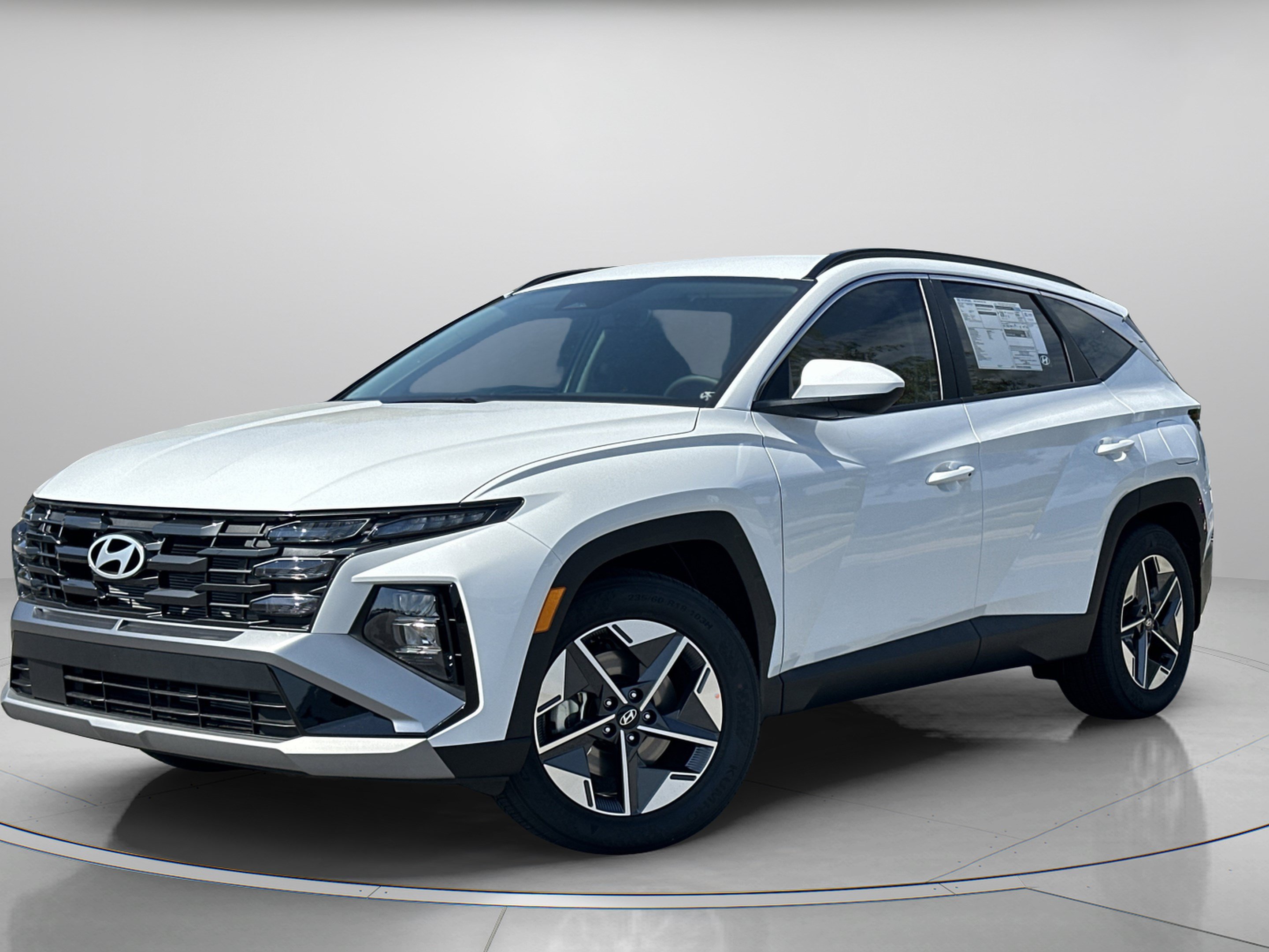 New 2026 Hyundai Tucson SEL FWD image 2