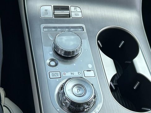 New 2026 Genesis GV70 2.5T Advanced image 32