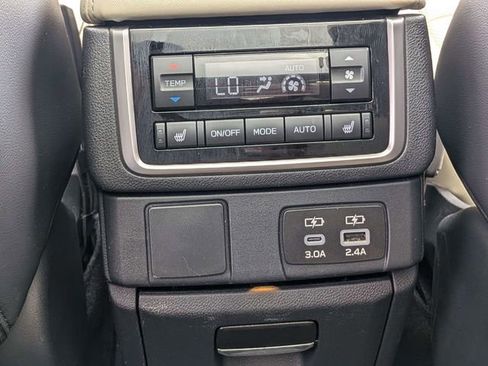 Used 2024 Subaru Ascent Limited w/ Technology Package AWD/4WD image 14