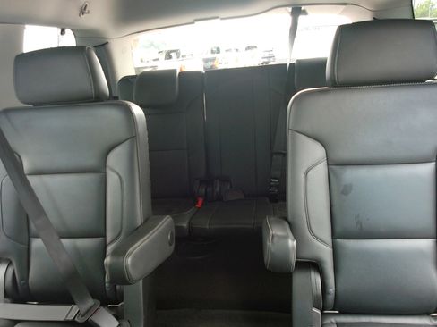 Used 2018 Chevrolet Tahoe LT w/ Luxury Package RWD image 26