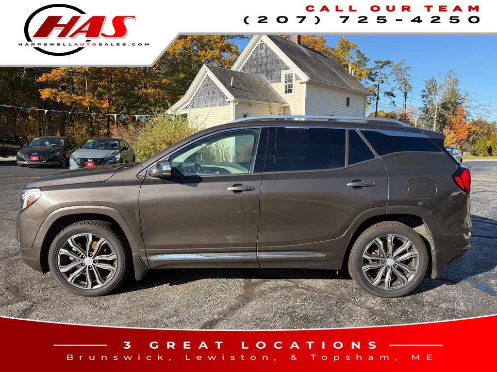 Used 2020 GMC Terrain Denali w/ Denali Premium Package AWD/4WD image 3