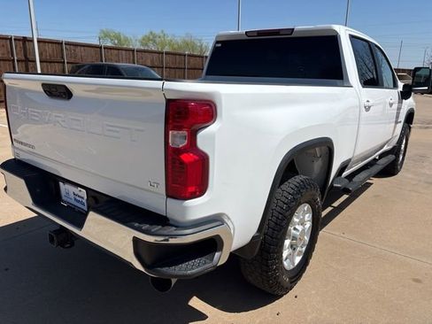 Used 2025 Chevrolet Silverado 2500 LT w/ Convenience Package AWD/4WD image 3