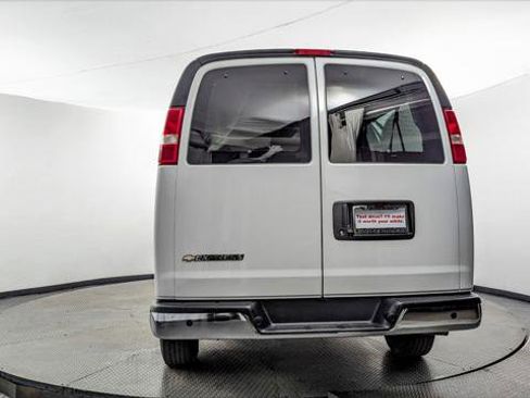 Used 2023 Chevrolet Express 3500 LT w/ LT Preferred Equipment Group image 7