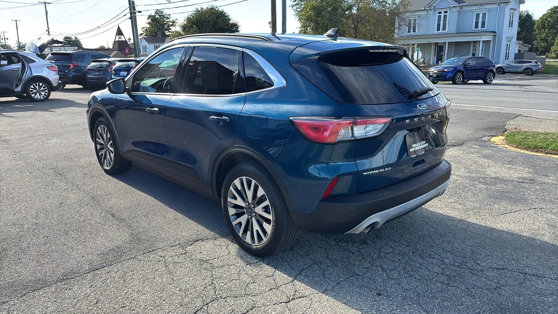 Used 2020 Ford Escape Titanium AWD/4WD image 10