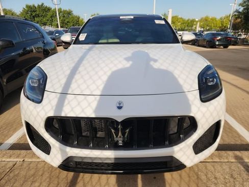 Used 2023 Maserati Grecale Modena AWD/4WD image 2