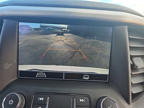 Certified 2023 GMC Acadia SLE w/ Driver Convenience Package image 24