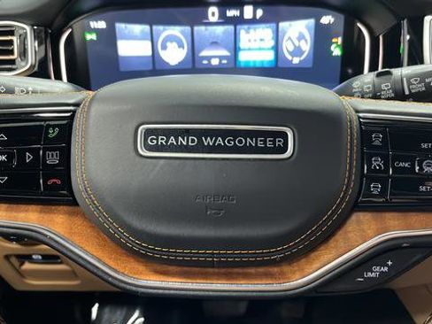 Used 2024 Jeep Grand Wagoneer Series III w/ HD Trailer Tow Package image 16