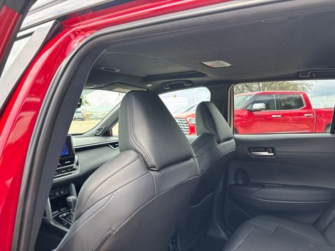 Used 2024 Toyota Corolla Cross XSE w/ Convenience Package image 21