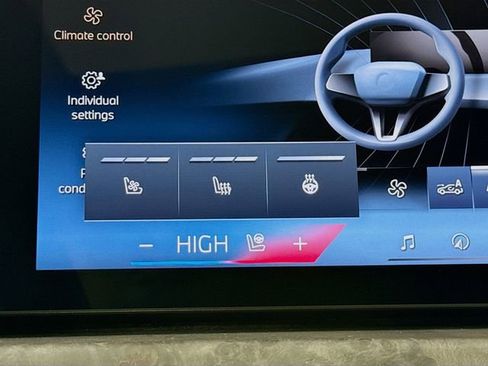 New 2026 BMW X7 xDrive40i w/ Premium Package image 21