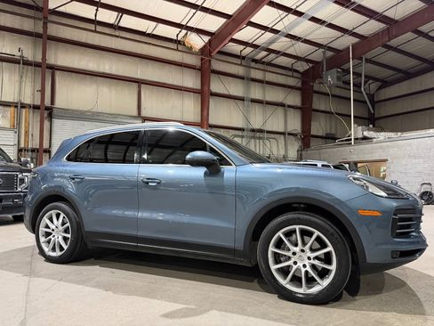 Used 2019 Porsche Cayenne AWD/4WD image 3
