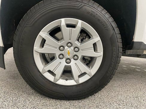 Used 2022 Chevrolet Colorado LT w/ Fleet Safety Package image 18