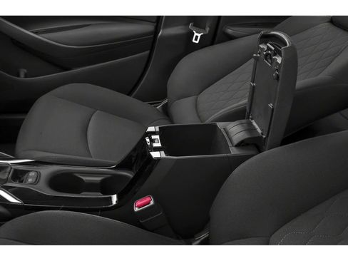 Used 2022 Toyota Corolla LE FWD image 9
