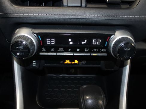 Used 2024 Toyota RAV4 LE AWD/4WD image 14