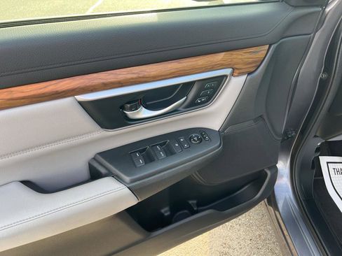 Used 2017 Honda CR-V EX-L image 10