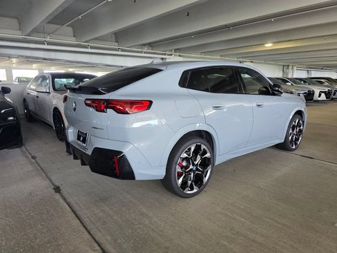 New 2026 BMW X2 xDrive28i w/ M Sport Package AWD/4WD image 4