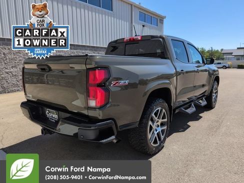 Used 2024 Chevrolet Colorado Z71 w/ Z71 Convenience Package 2 AWD/4WD image 3