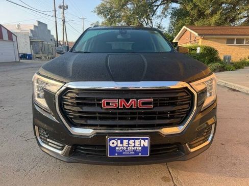 Used 2023 GMC Terrain SLE w/ Driver Convenience Package AWD/4WD image 7