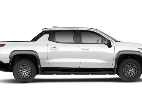 New 2025 Chevrolet Silverado EV LT image 50