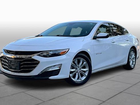 Used 2020 Chevrolet Malibu LT image 1