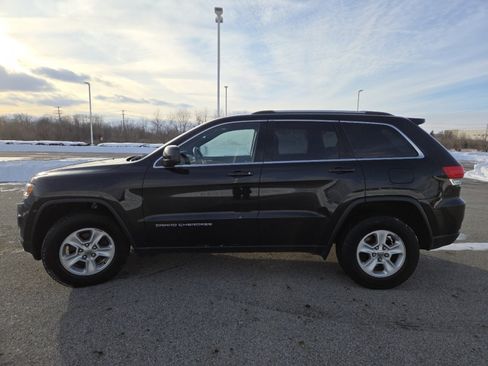 Used 2016 Jeep Grand Cherokee Laredo w/ Quick Order Package 23E image 11