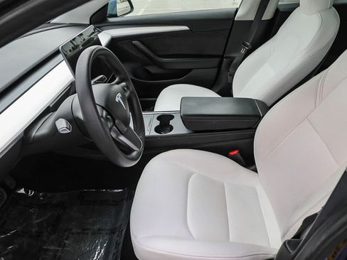 Used 2022 Tesla Model 3 RWD image 17