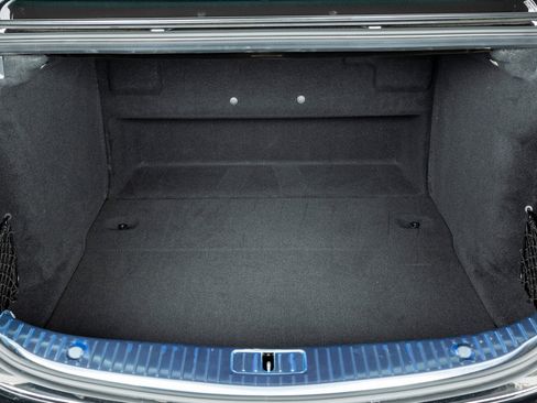 Used 2020 Mercedes-Benz S 560 Sedan image 32