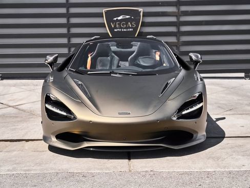 Used 2025 McLaren 750S Spider RWD image 20