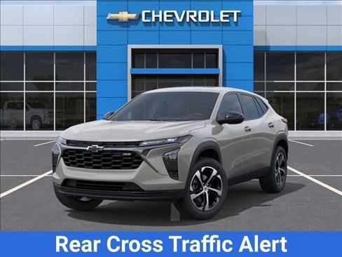 New 2026 Chevrolet Trax RS w/ Sunroof Package FWD image 7