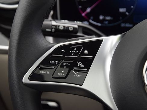 Certified 2026 Mercedes-Benz GLC 300 4MATIC image 23