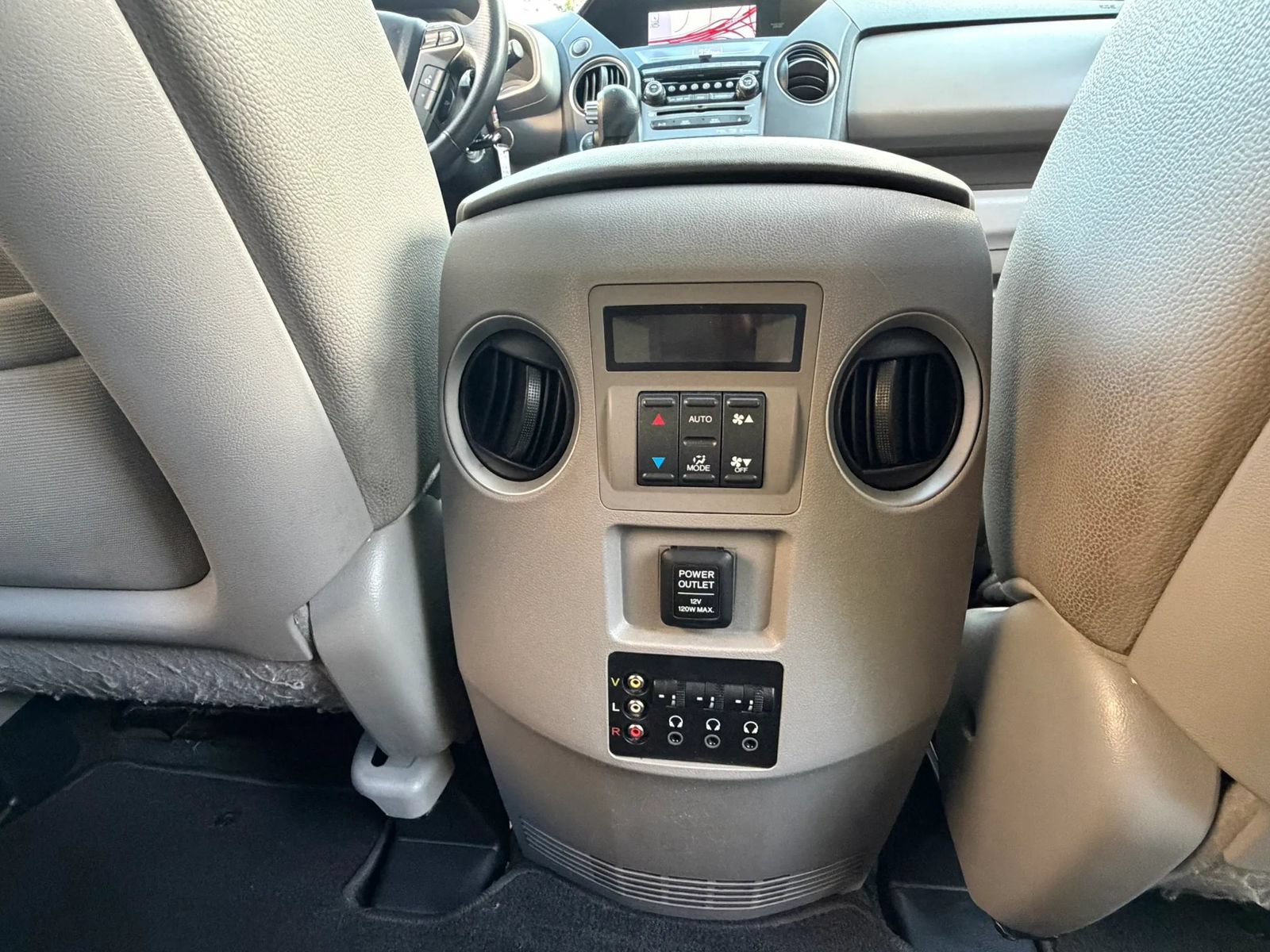 Used 2013 Honda Pilot Touring image 25