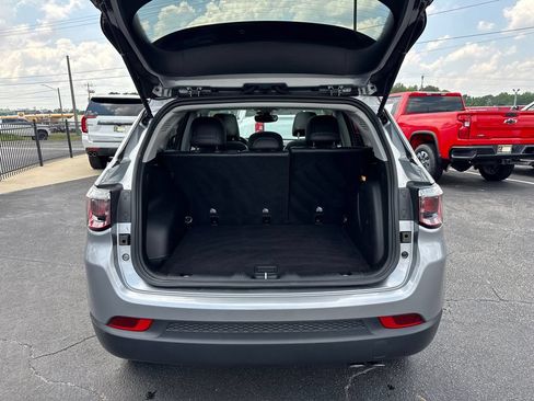 Used 2022 Jeep Compass Limited w/ Sun and Sound Group AWD/4WD image 19