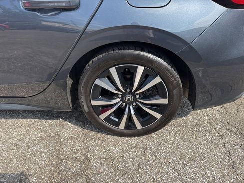 Used 2022 Honda Civic EX-L image 11