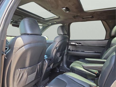 Used 2025 Hyundai Palisade Calligraphy AWD/4WD image 12