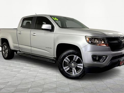 Used 2016 Chevrolet Colorado LT w/ LT Convenience Package image 3