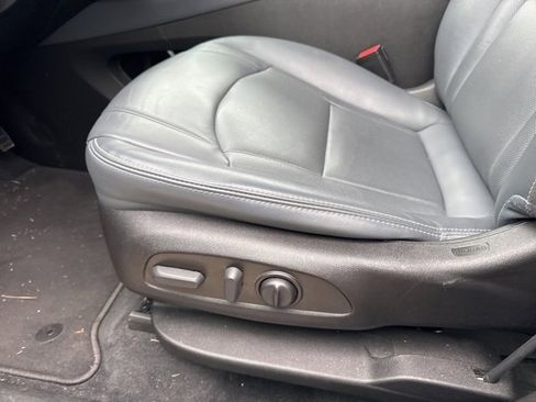 Used 2023 Buick Enclave Essence w/ Trailering Package, 5000 lbs. image 17