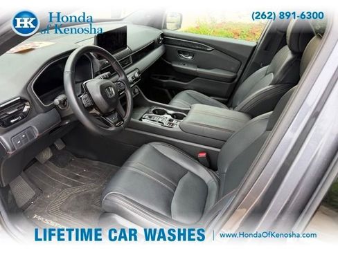 Used 2026 Honda Passport TrailSport Elite image 4