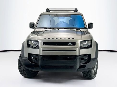 Used 2022 Land Rover Defender 110 X-Dynamic HSE AWD/4WD image 2