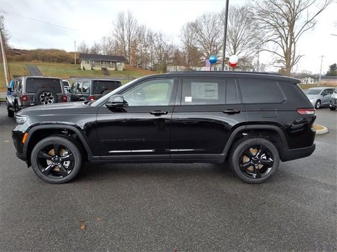 New 2025 Jeep Grand Cherokee L Altitude image 7