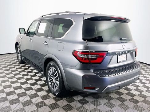 Used 2022 Nissan Armada SL w/ Captain's Chairs Package RWD image 6