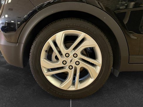 Used 2022 Chevrolet Bolt LT FWD image 16