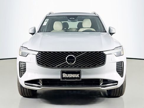 New 2026 Volvo XC90 T8 Plus w/ Protection Package Premier image 2