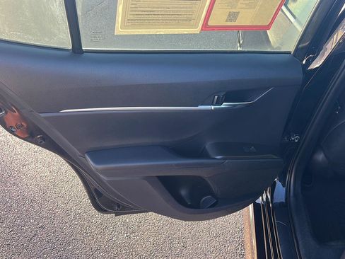 Used 2023 Toyota Camry SE image 17