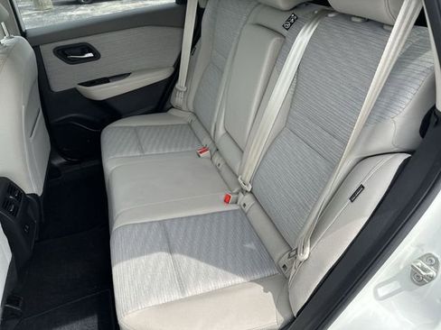 Used 2021 Nissan Rogue SV FWD image 25