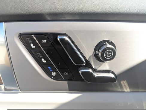 New 2026 Cadillac Vistiq Sport image 27