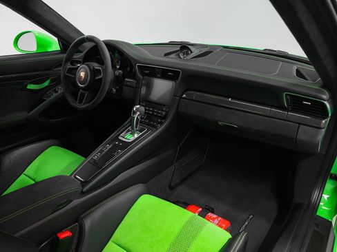Certified 2019 Porsche 911 GT3 RS RWD image 38