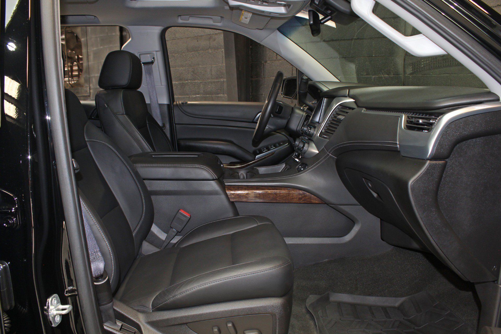 Used 2015 Chevrolet Tahoe LT AWD/4WD image 45
