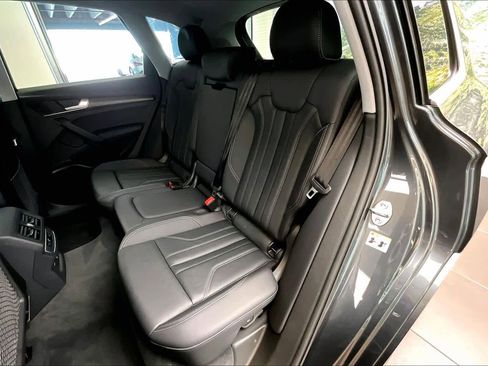 Certified 2025 Audi Q5 2.0T Premium Plus w/ Premium Plus Package image 21