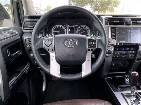 Used 2021 Toyota 4Runner Limited AWD/4WD image 8