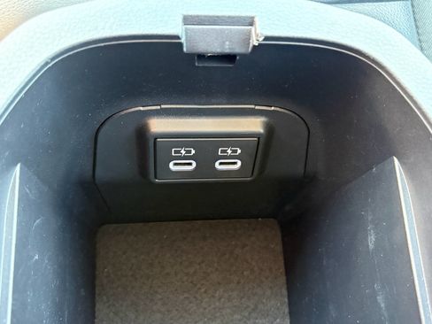 Used 2024 Toyota RAV4 XLE AWD/4WD image 23