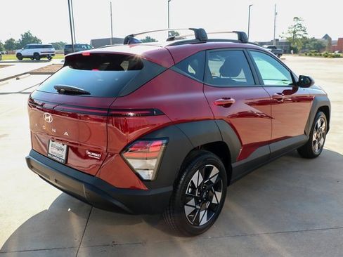 Used 2025 Hyundai Kona SEL image 5